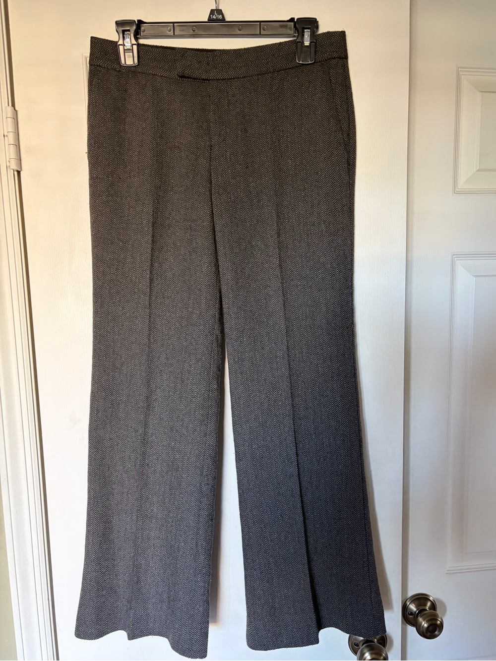 Banana Republic Gray/Black Herringbone Pattern Wide-Leg Trousers Size 2P